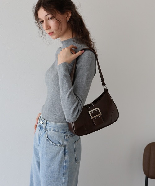 BLUEEAST（ブルーイースト）の「ベルトバックル ワンハンドルバッグ（ハンドバッグ・レディース・ブラック/ブラウン・FREE）」の7枚目の写真