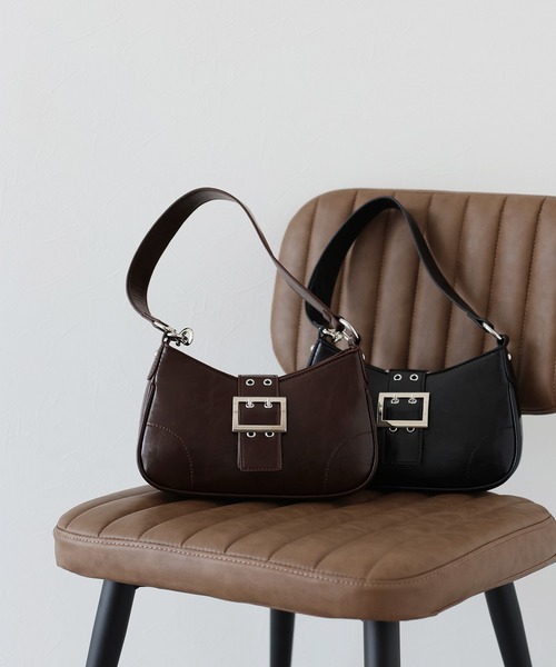 BLUEEAST（ブルーイースト）の「ベルトバックル ワンハンドルバッグ（ハンドバッグ・レディース・ブラック/ブラウン・FREE）」の15枚目の写真