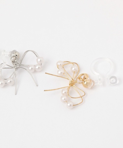 LAKOLE(ラコレ)の「ワイヤードパールリボンノンホールピアス / 139687(イヤリング・レディース・その他1/その他2・FREE)」の3枚目の写真