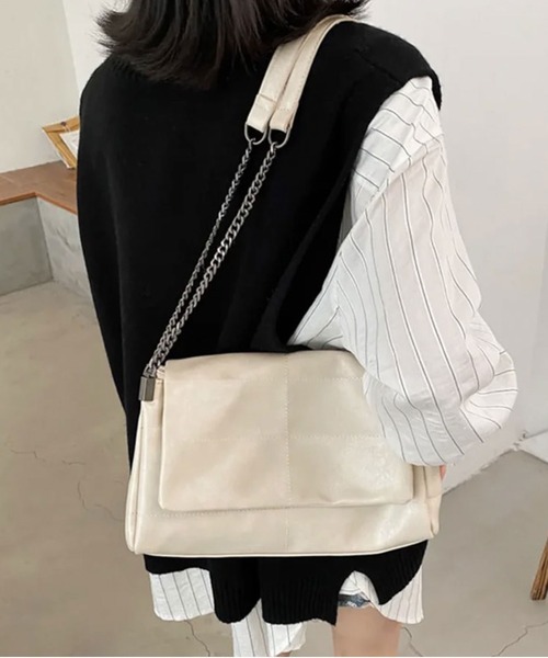 BARELY BLUE（ベアリーブルー）の「【 BARELY BLUE / ベアリーブルー 】 チェーン フラップ ハンドバッグ / ショルダーバッグ（ハンドバッグ・レディース・ブラック/ホワイト・FREE）」の13枚目の写真