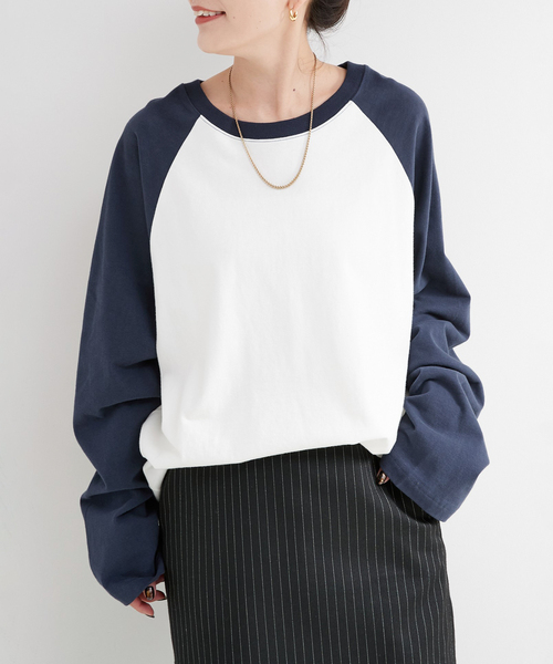 B.C STOCK(ベーセーストック)の「《追加》Gleamy/グリーミー ラグランロンT(Tシャツ/カットソー・レディース・ブラウン/ネイビー/ベージュ/レッド・FREE)」の3枚目の写真