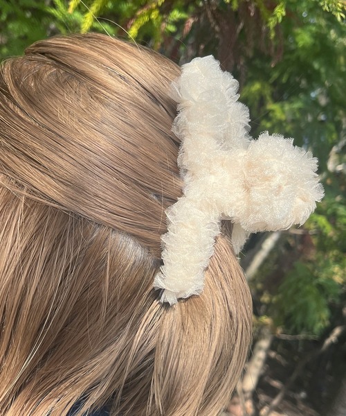 RUBY AND YOU（ルビーアンドユー）の「［select］チュール フリルヘアクリップ（バレッタ/ヘアクリップ・レディース・アイボリー系1/ブラック系1/ベージュ系2/ピンク系1/ピンク系2/ベージュ系1/ブラック系2/アイボリー系2・FREE）」の5枚目の写真