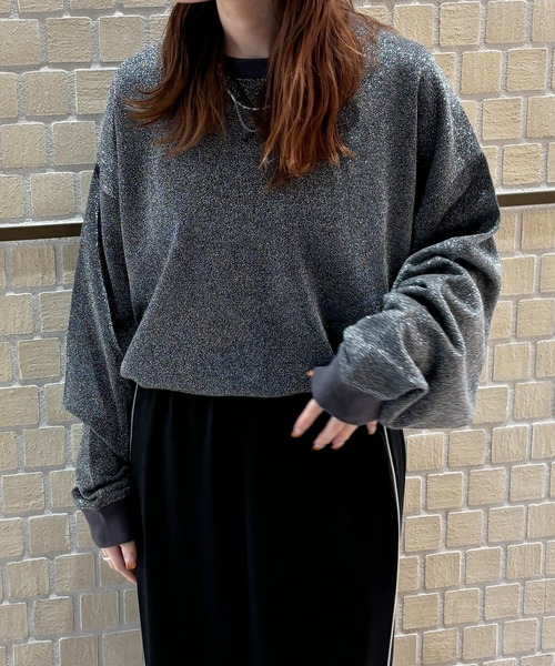 ISOOK(アイスー)の「【ISOOK / アイスー】ラメスウェット / 裏毛 ラメトップス プルオーバー 春服 春トップス ZOZOTOWN限定(スウェット・レディース・ブラック/グレー/ホワイト・FREE)」の4枚目の写真
