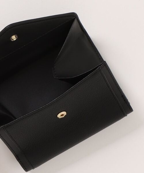 dazzlin（ダズリン）の「【dazzlin/ダズリン】 シュリンク/スムース切り替え 二つ折りウォレット（財布・レディース・ブラック/アイボリー/ブルーグレー/ベージュ系その他・FREE）」の8枚目の写真