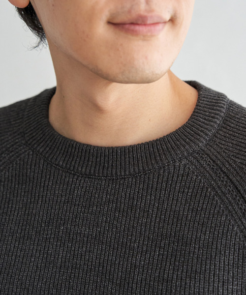 ikka(イッカ)の「ウォッシャブル畦クルーネックニット(ニット/セーター・メンズ・チャコールグレー/ブルー/ネイビー/ベージュ・M/L/XL/S)」の22枚目の写真