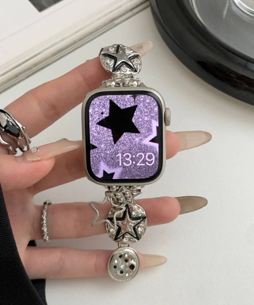 LUON(ルオン)の「LUON / Apple Watch Band / ハート スター メタル ブラック アップルウォッチ バンド(デジタル腕時計・レディース・ブラック系1/シルバー/ブラック系2・B/A)」の3枚目の写真