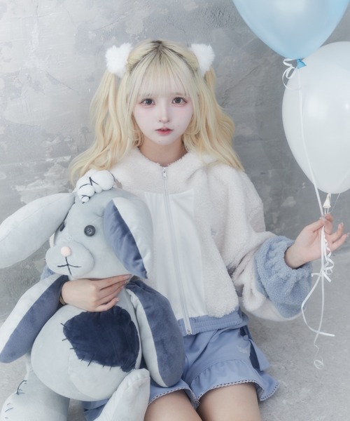 Whinny(ホワイニー)の「Whinny/雪の子のこのこ♪(ブルゾン・レディース・サックスブルー/ブラック/ホワイト・FREE)」の16枚目の写真