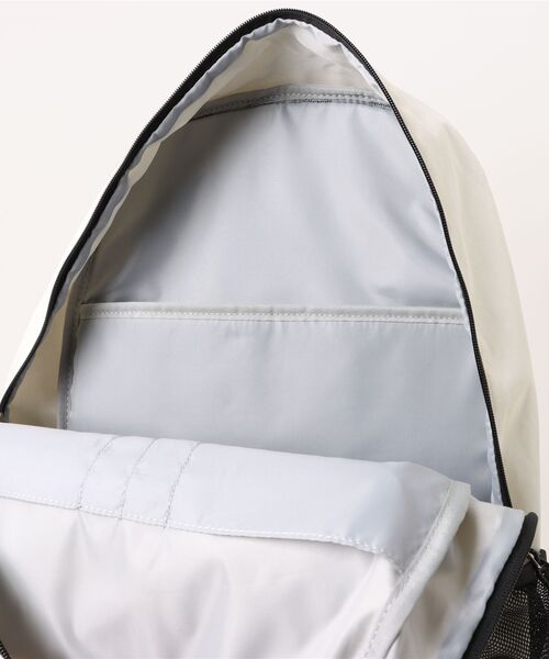 Dickies(ディッキーズ)の「【Dickies】CIRCLE LOGO PATCH BACKPACK / ディッキーズ サークルロゴ刺繍 パッチ バックパック(バックパック/リュック・メンズ・レッド/オフホワイト/ブルー/ブラック・FREE)」の10枚目の写真