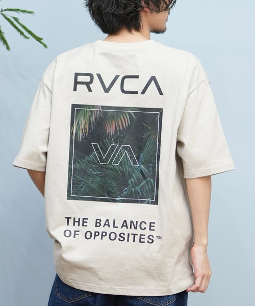 RVCA（ルーカ）の「RVCA/ルーカ 半袖Tシャツ バックプリント オーバーサイズ PALM BOX SS BF041-250（Tシャツ/カットソー・メンズ・ホワイト/ライトカーキ/ブラック/サファリグリーン・L/M/S）」の4枚目の写真