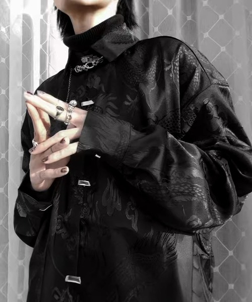JOHNNY WOLF(ジョニーウルフ)の「GILBELT ジャガード オーバーサイズシャツ(シャツ/ブラウス・メンズ・ブラック/ホワイト・L/M/S)」の3枚目の写真