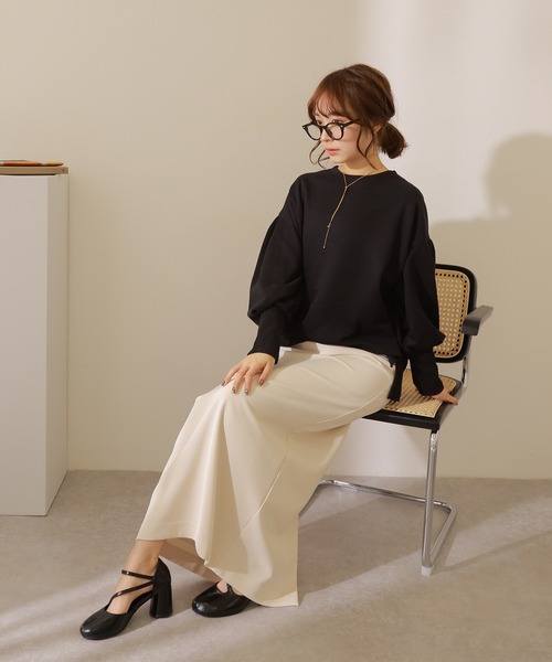 LAULEN(ローレン)の「long cuff volume sleeve pullover /ロングカフス ボリュームスリーブ ニット(Tシャツ/カットソー・レディース・ブラック/アイボリー・FREE)」の6枚目の写真
