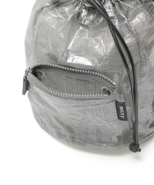 A SCENE(エーシーン)の「(ASCENE)Kinchaku shoulder with Dyneema(ショルダーバッグ・レディース・ブラック/ホワイト・ONE SIZE)」の9枚目の写真