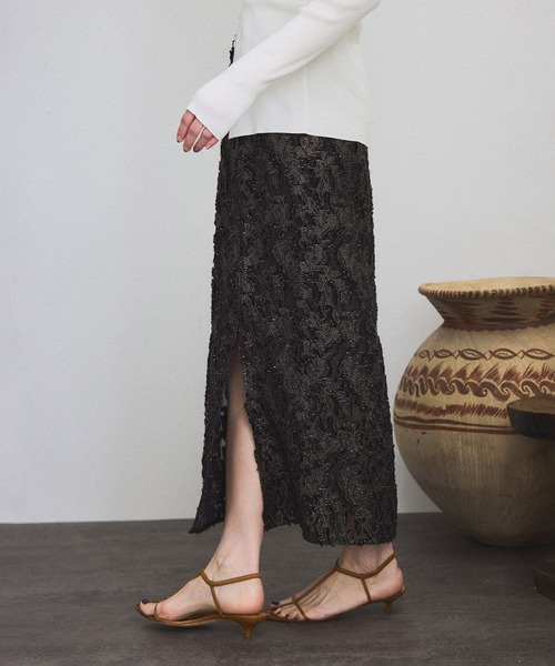 SALON adam et rope'（サロン アダム エ ロペ）の「エルブジャガードスリットナロースカート（スカート・レディース・ホワイト/ブラック/ブラウン/イエロー・FREE）」の10枚目の写真