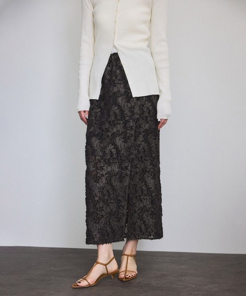 SALON adam et rope'（サロン アダム エ ロペ）の「エルブジャガードスリットナロースカート（スカート・レディース・ホワイト/ブラック/ブラウン/イエロー・FREE）」の12枚目の写真