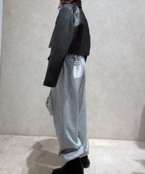 rienda(リエンダ)の「Rパッチ付ユニセックススウェットパンツ(スウェットパンツ・レディース・ベージュ/グレー×ホワイト/ライトブラック・LARGE/MEDIUM)」の20枚目の写真