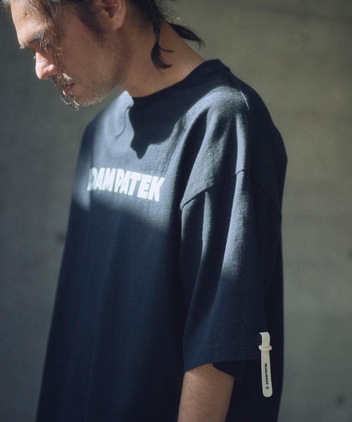 ADAM PATEK(アダムパテック)の「ADAMPATEK/basic logo short sleeve T/ロゴ半袖T(Tシャツ/カットソー・メンズ・パープル/オレンジ/ホワイト/ブラック・1/2)」の7枚目の写真