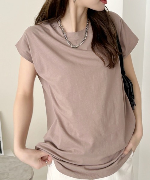 TREOVER(トレオーバー)の「フレンチスリーブ 半袖Tシャツ ラウンド裾 半袖 ロング丈 コットン100% 綿 ロンT チュニック ゆったり(Tシャツ/カットソー・レディース・ブラック/ブルーグレー/オフホワイト/チャコール/ベージュ/モカ/ピンク/スモーク/グリーン・FREE)」の5枚目の写真