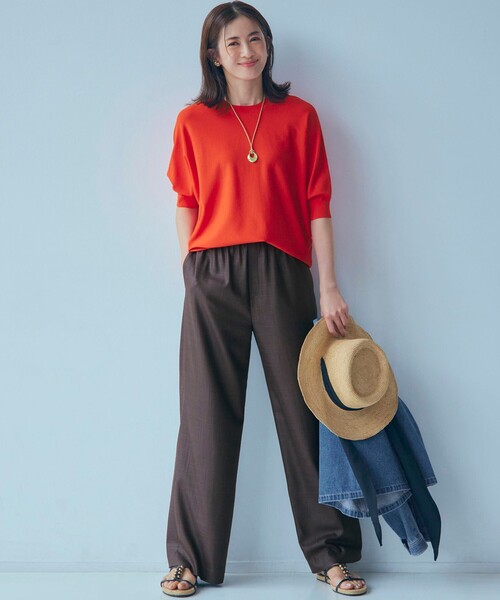 23区 L(ニジュウサンクオオキイサイズ)の「【洗える】レーヨンポリエステルストレッチ ドルマン ニット(ニット/セーター・レディース・オレンジ系/ベージュ系/ダークグリーン系/ダークグリーン系5/ブラック系/イエロー系/ベージュ系5/ホワイト系・46/44)」の18枚目の写真