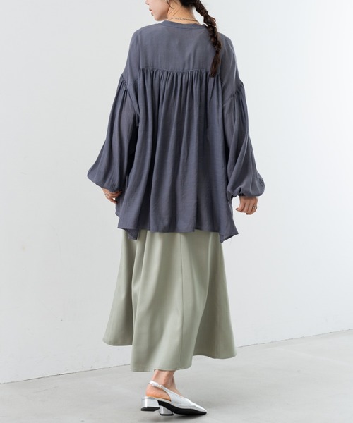 refinedworks（リファインドワークス）の「【refinedworks】シンプル で 羽織 としても使える ギャザーブラウス ！（シャツ/ブラウス・レディース・アイボリー/ブルー/チャコールグレー・FREE）」の21枚目の写真