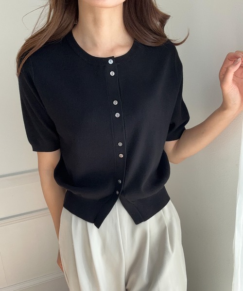 LAUIR(ラウアー)の「ボタンデザインニットカーディガン(カーディガン/ボレロ・レディース・ブラック/アイボリー/チャコール・MEDIUM/LARGE)」の10枚目の写真