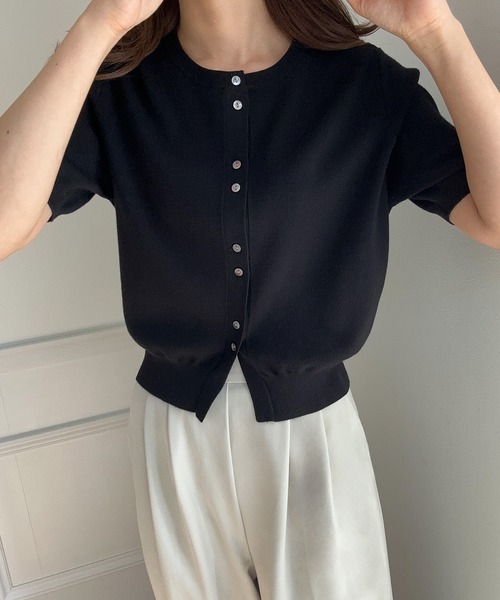 LAUIR(ラウアー)の「ボタンデザインニットカーディガン(カーディガン/ボレロ・レディース・ブラック/アイボリー/チャコール・MEDIUM/LARGE)」の11枚目の写真