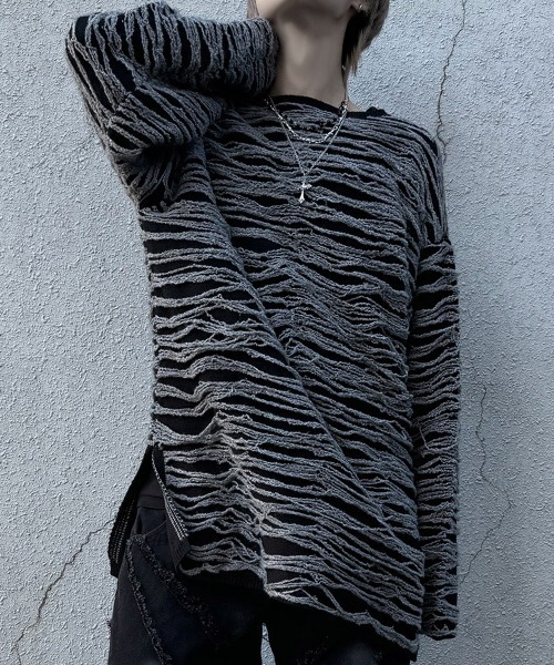 SILVER BULLET（シルバーバレット）の「『NOVESSEL/ノベセル』スラブダメージプルオーバーニット【Y】【CN】（ニット/セーター・メンズ・ブラック/ブラック×グレー・FREE）」の3枚目の写真