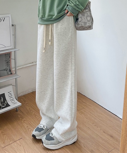DAYRA（デイラ）の「セミワイド ベーシック スウェット トラック パンツ（スウェットパンツ・レディース・ダークグレー/グレー/ブラック/ライトグレー・S/M/XL）」の8枚目の写真