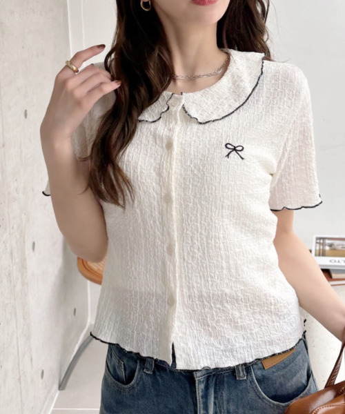 Ada.(エイダ)の「リボンデザイン パイピング丸襟 半袖ジャガードブラウス(Tシャツ/カットソー・レディース・ブラック/ホワイト・FREE)」の4枚目の写真