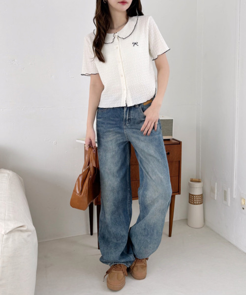 Ada.(エイダ)の「リボンデザイン パイピング丸襟 半袖ジャガードブラウス(Tシャツ/カットソー・レディース・ブラック/ホワイト・FREE)」の5枚目の写真