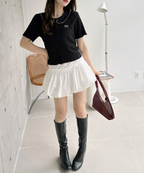 Ada.(エイダ)の「リボンデザイン パイピング丸襟 半袖ジャガードブラウス(Tシャツ/カットソー・レディース・ブラック/ホワイト・FREE)」の6枚目の写真