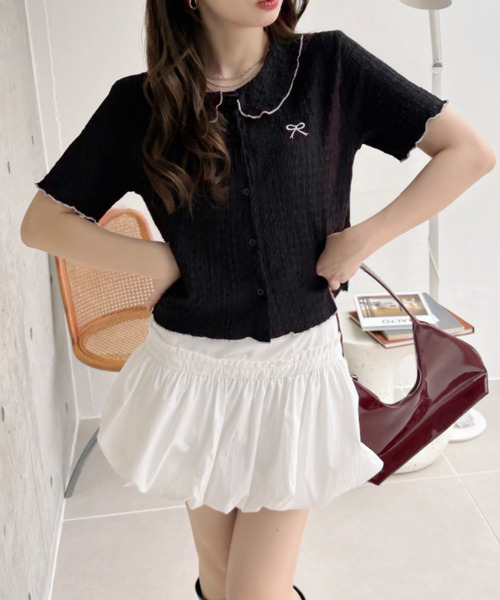 Ada.(エイダ)の「リボンデザイン パイピング丸襟 半袖ジャガードブラウス(Tシャツ/カットソー・レディース・ブラック/ホワイト・FREE)」の7枚目の写真