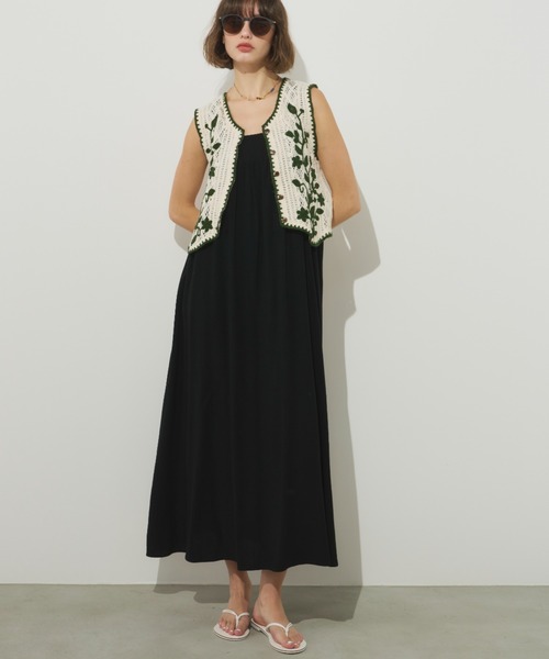 Unitage（ユニテージ）の「ブランケットステッチ刺繍ニットベスト（ベスト・レディース・ブラウン/グリーン・FREE）」の8枚目の写真