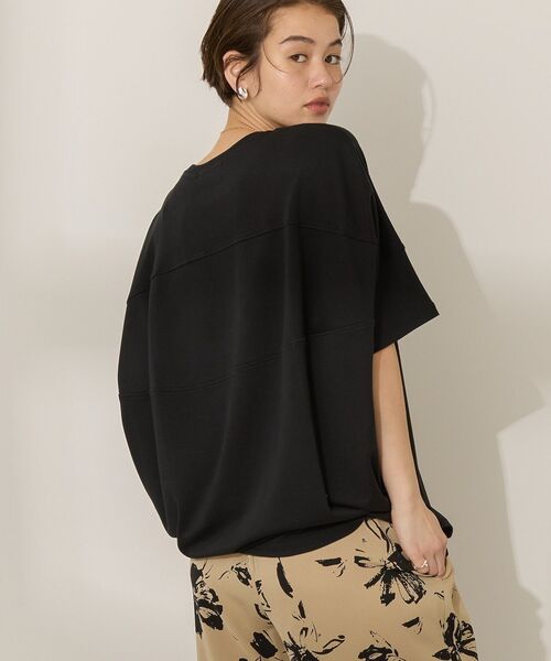 AMERICAN HOLIC(アメリカンホリック)の「【WEB限定】UVカット+接触冷感 コクーンカットプルオーバー(Tシャツ/カットソー・レディース・ピンク/グレイッシュベージュ/オフホワイト/ネイビー/チャコールグレー/ブラック・M/L)」の3枚目の写真