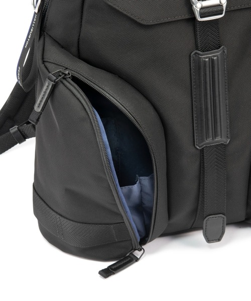 ZERO HALLIBURTON(ゼロハリバートン)の「ビジネスリュック ZLM A4サイズ収納 14inchPC収納 18L 81516(ビジネスバッグ・メンズ・ブラック/ネイビー・FREE)」の12枚目の写真