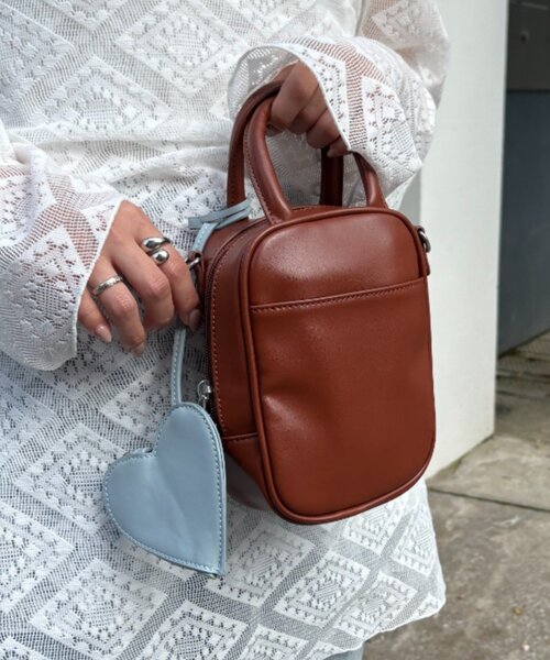 CIAOPANIC TYPY（チャオパニックティピー）の「ハートポーチ付きマルチウェイBAG（トートバッグ・レディース・ブラウン/イエロー/アイボリー/ブラック・ONE SIZE）」の3枚目の写真