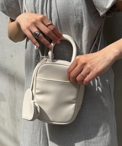 CIAOPANIC TYPY（チャオパニックティピー）の「ハートポーチ付きマルチウェイBAG（トートバッグ・レディース・ブラウン/イエロー/アイボリー/ブラック・ONE SIZE）」の2枚目の写真