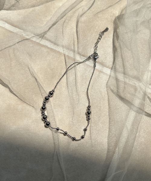 CEMONEMO（セモネモ）の「【金属アレルギー対応】 ランダム ボール アンクレット / サージカルステンレス316L（アンクレット・レディース・ゴールド/シルバー・FREE）」の15枚目の写真