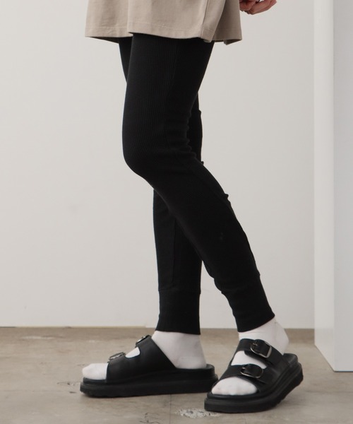 FOG ESSENTIALS(エフオージーエッセンシャルズ)の「FOG ESSENTIALS/エッセンシャルズ THERMAL LEGGINGS レギンス メンズ 夏物 夏服(レギンス/スパッツ・メンズ・ブラック/ヘザーグレー/ベージュ/ホワイト・XL/L/M/S/XXL/XS)」の5枚目の写真