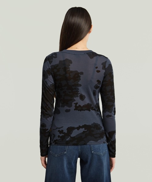 G-STAR(ジースター)の「ALLOVER PRINT SLIM T-SHIRT/オリジナルカモフラージュプリントスリムロングスリーブTシャツ(Tシャツ/カットソー・レディース・カモフラージュ/パープル系その他・X-SMALL/SMALL/MEDIUM)」の13枚目の写真