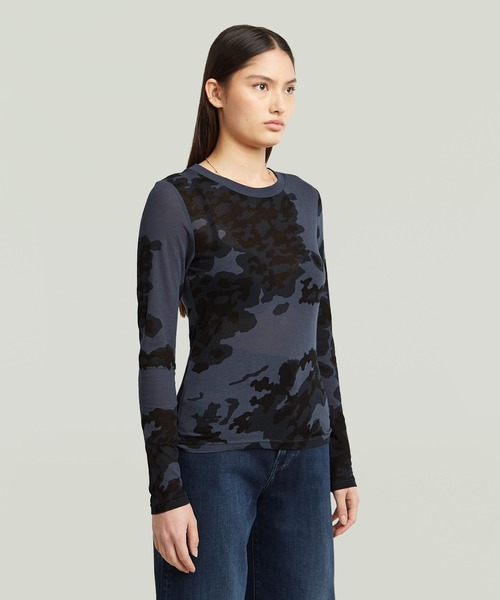 G-STAR(ジースター)の「ALLOVER PRINT SLIM T-SHIRT/オリジナルカモフラージュプリントスリムロングスリーブTシャツ(Tシャツ/カットソー・レディース・カモフラージュ/パープル系その他・X-SMALL/SMALL/MEDIUM)」の14枚目の写真