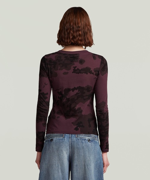 G-STAR(ジースター)の「ALLOVER PRINT SLIM T-SHIRT/オリジナルカモフラージュプリントスリムロングスリーブTシャツ(Tシャツ/カットソー・レディース・カモフラージュ/パープル系その他・X-SMALL/SMALL/MEDIUM)」の8枚目の写真