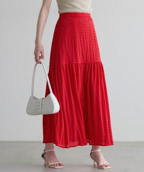 &. NOSTALGIA(アンドドットノスタルジア)の「【ZOZO限定】サッカーギャザー切替スカート(スカート・レディース・レッド/オフホワイト・M)」の6枚目の写真