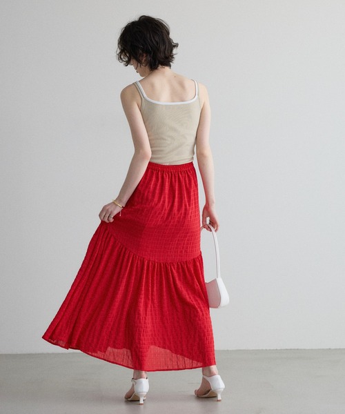 &. NOSTALGIA(アンドドットノスタルジア)の「【ZOZO限定】サッカーギャザー切替スカート(スカート・レディース・レッド/オフホワイト・M)」の7枚目の写真