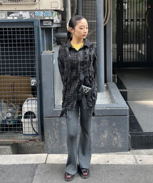 Oriens JOURNAL STANDARD（オリエンス ジャーナルスタンダード）の「レースアップニットフレアパンツ（その他パンツ・レディース・グレー/ネイビー・FREE）」の21枚目の写真