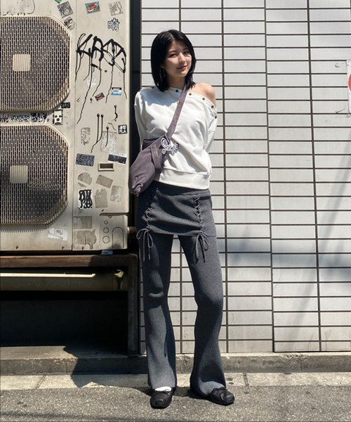 Oriens JOURNAL STANDARD（オリエンス ジャーナルスタンダード）の「レースアップニットフレアパンツ（その他パンツ・レディース・グレー/ネイビー・FREE）」の22枚目の写真