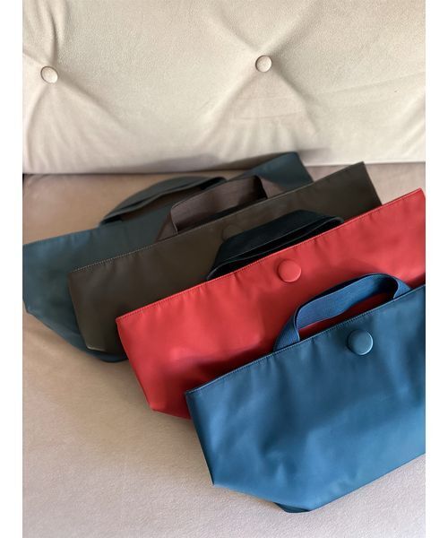 null.ボートシェイプナイロンバッグ　zozo限定ブラウン ボートシェイプナイロンバッグ（ハンドバッグ）｜null.（ヌル）の