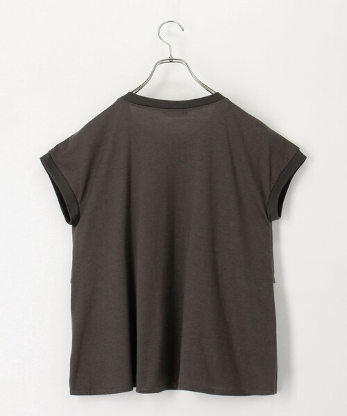 fredy couleur（フレディクルール）の「TC天竺ティアードフリルTシャツ（Tシャツ/カットソー・レディース・ブラウン/オフホワイト/ブラック/グレイッシュベージュ・38）」の15枚目の写真