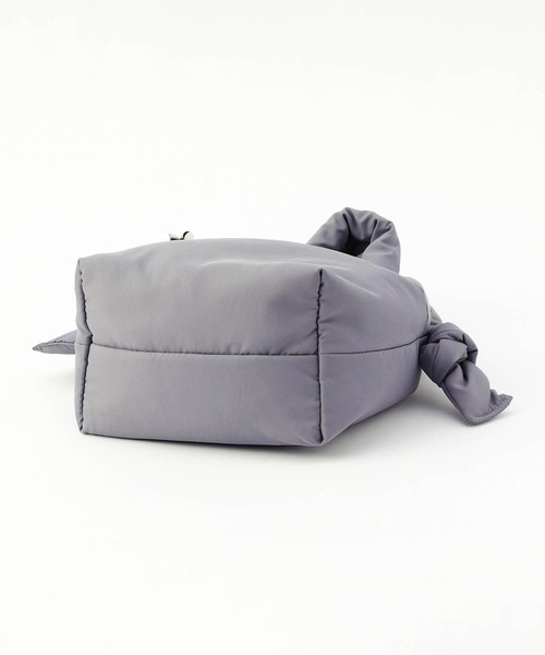 NICOLE white(ニコルホワイト)の「2WAYパフバッグ(ショルダーバッグ・レディース・ブラック/ブルー・FREE)」の7枚目の写真