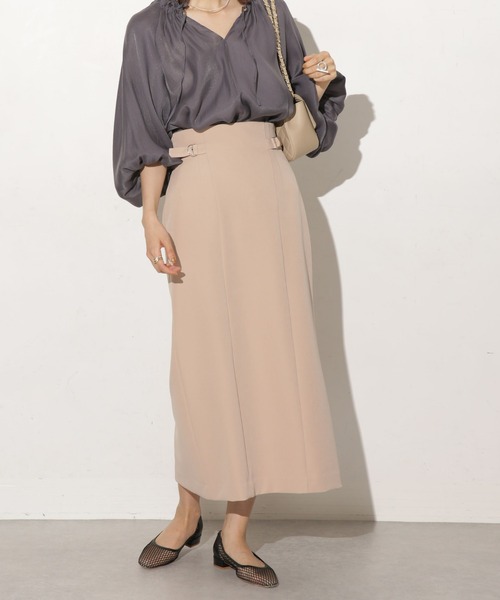 NANO universe(ナノユニバース)の「サイドベルトディティールタイトスカート(スカート・レディース・グリーン/ブルーグレー/ブラック/ブラウン/サンドグレー/ベージュ・マルチサイズ)」の5枚目の写真