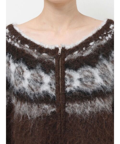 Ungrid(アングリッド)の「【WEB限定】求心柄ショートジップニット(ニット/セーター・レディース・アイボリー/ブラウン/ブルー・FREE)」の11枚目の写真